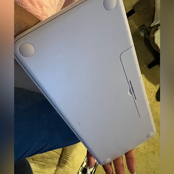 Logitech K380 Multi-Device Bluetooth Keyboard - Picture 4 of 5